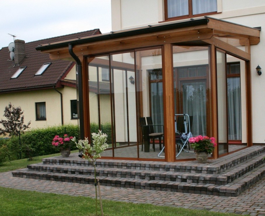 Стеклянная беседка пристройка