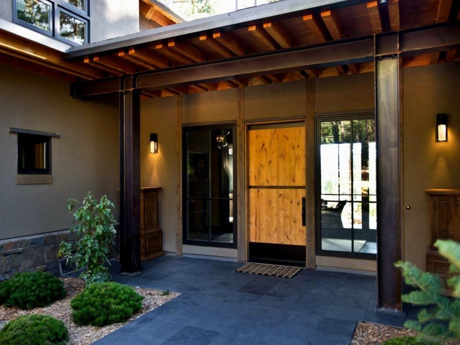 Входная группа в коттедж