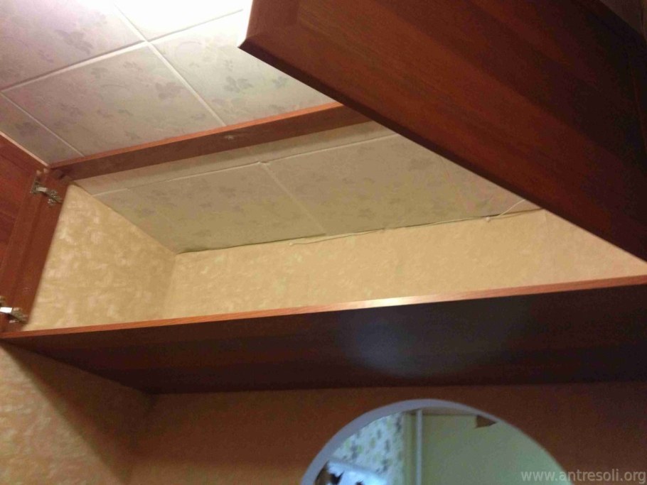 Антресоль снизу