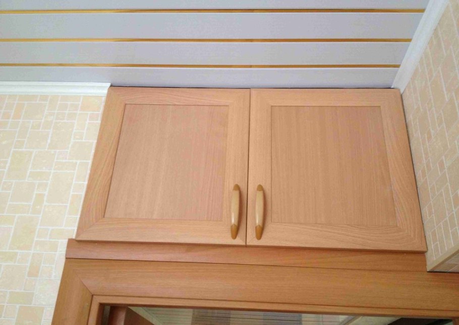 Двери для антресоли