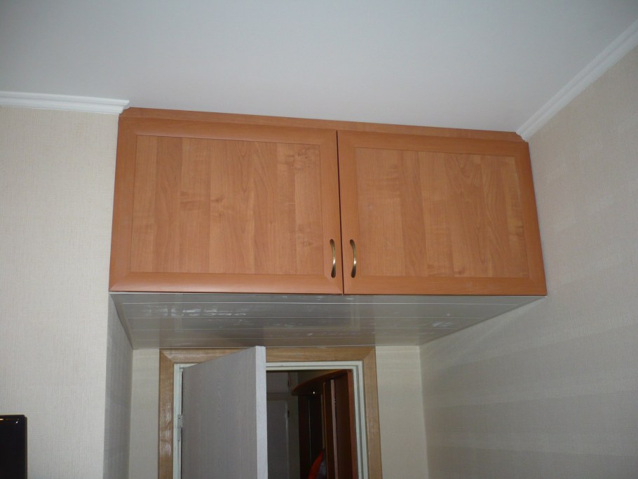 Антресоли в коридоре