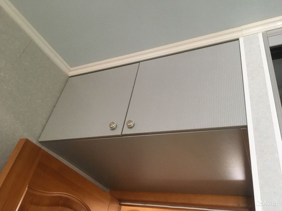 Навесные антресоли встроенные