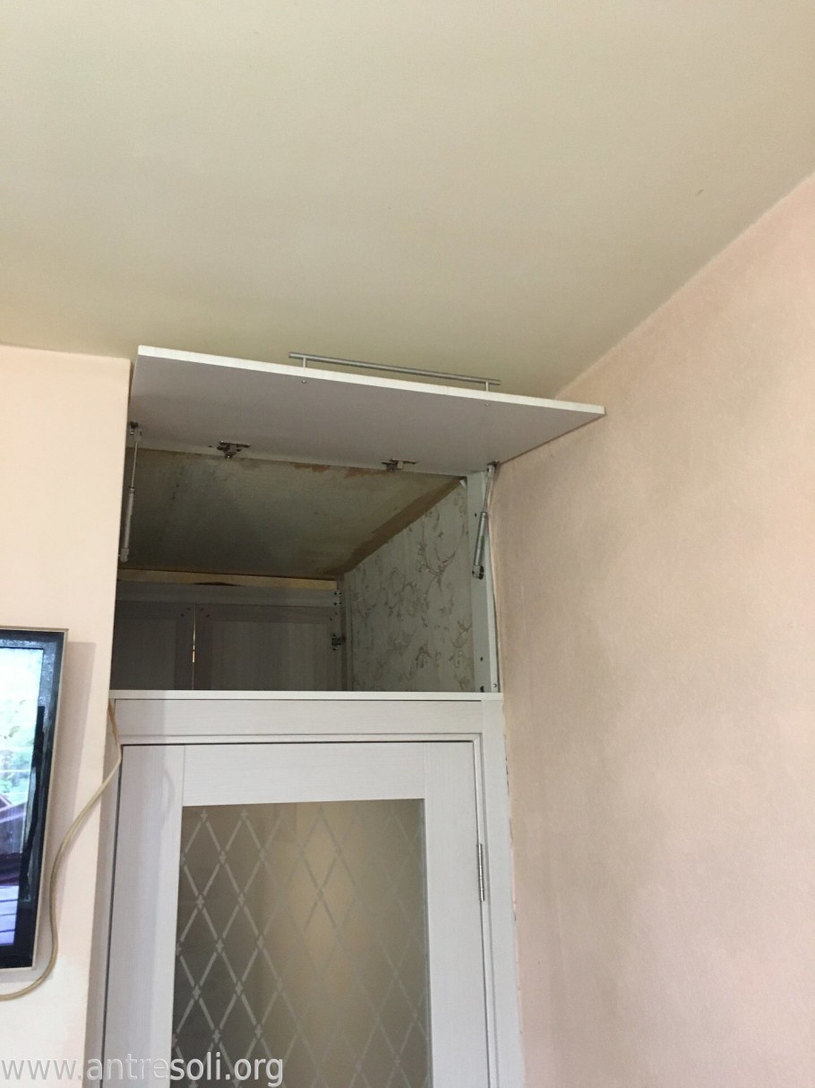 Дверцы на Антресоль