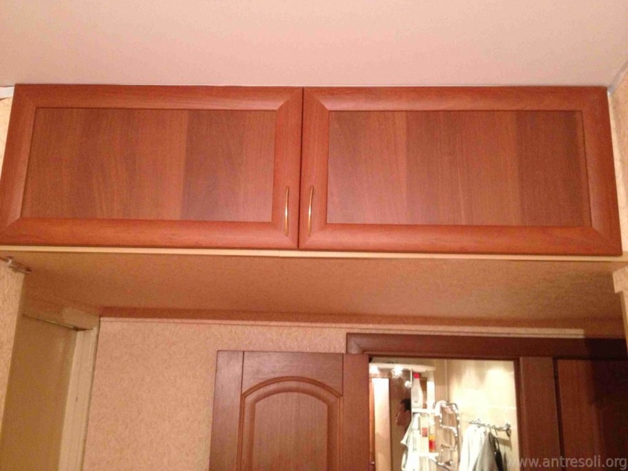 Антресоли в коридоре