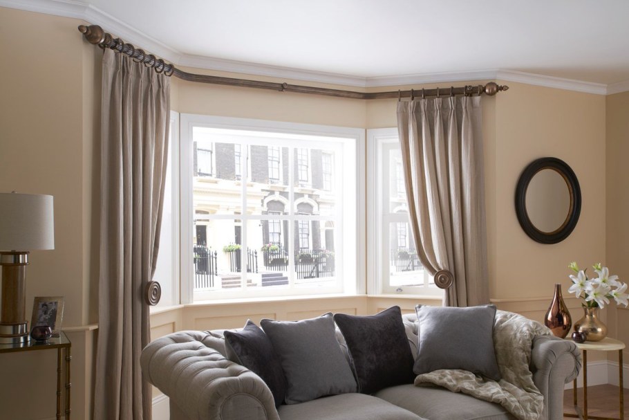 Шторы на эркерное окно