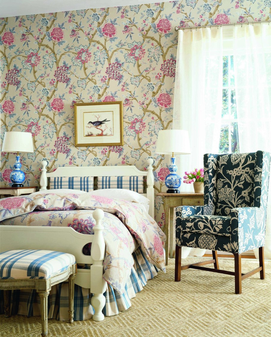 Спальня в цветочном стиле
