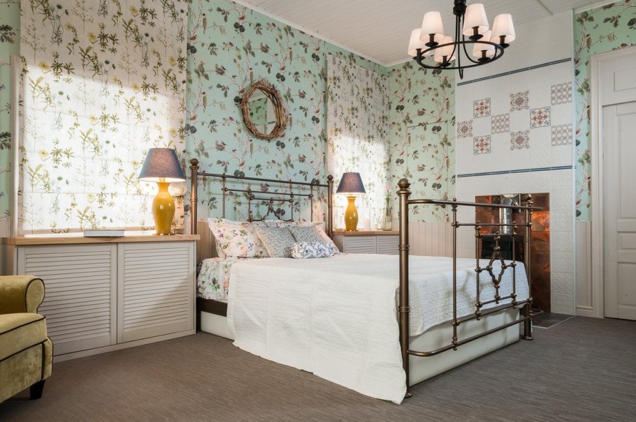 Обои с птичками в интерьере