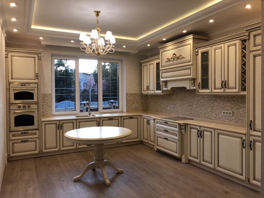 Кухня викласическом стиле