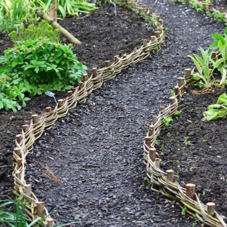 Бордюры для цветников на даче