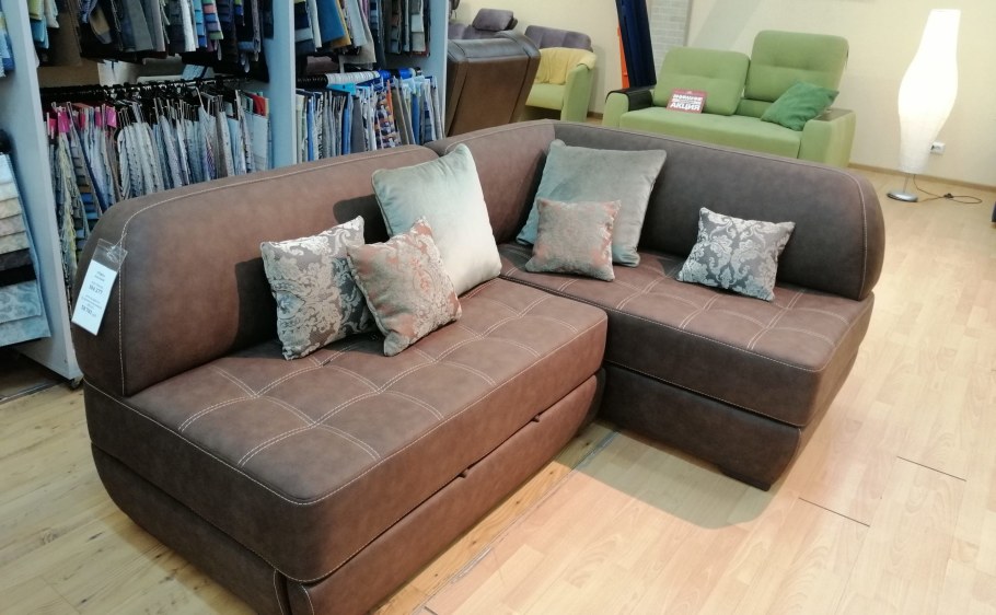 Диван утро на Рейне