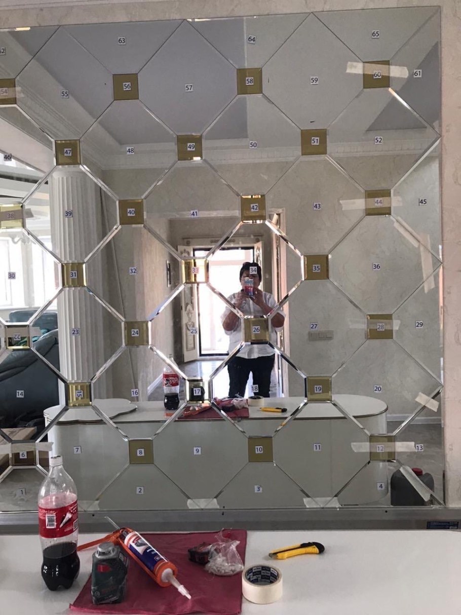 Панно из зеркальной плитки