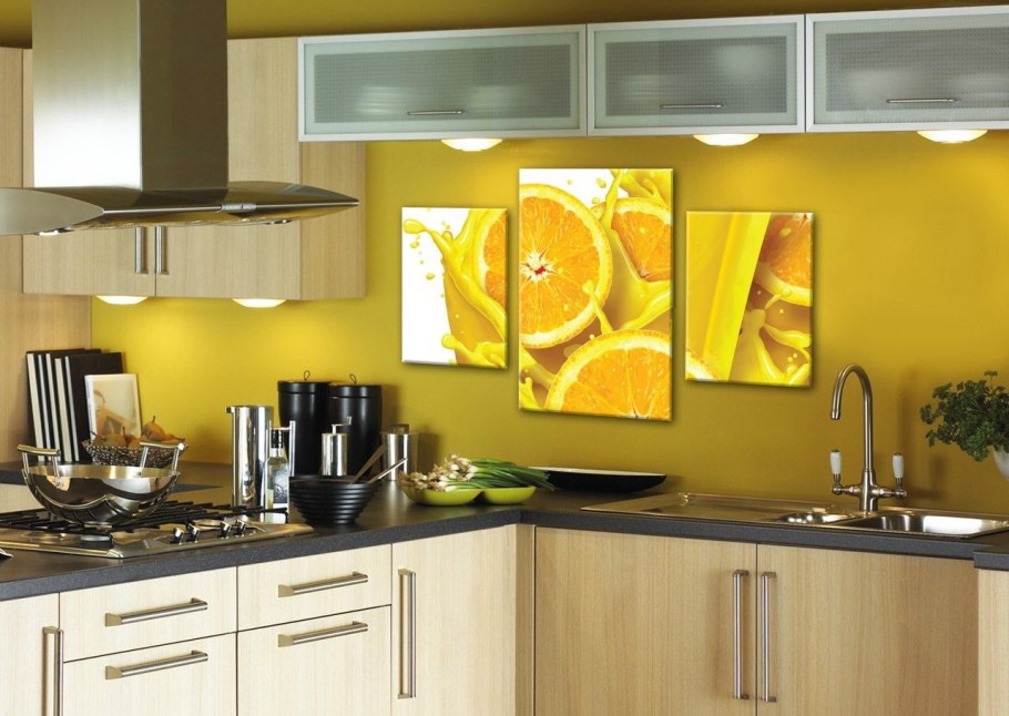 Картины на кухню современные