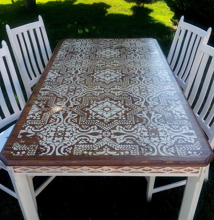 Декупаж кухонного стола