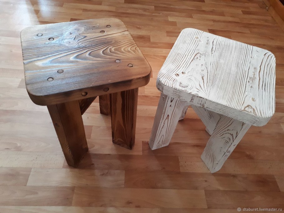 Табуретки из дерева под старину