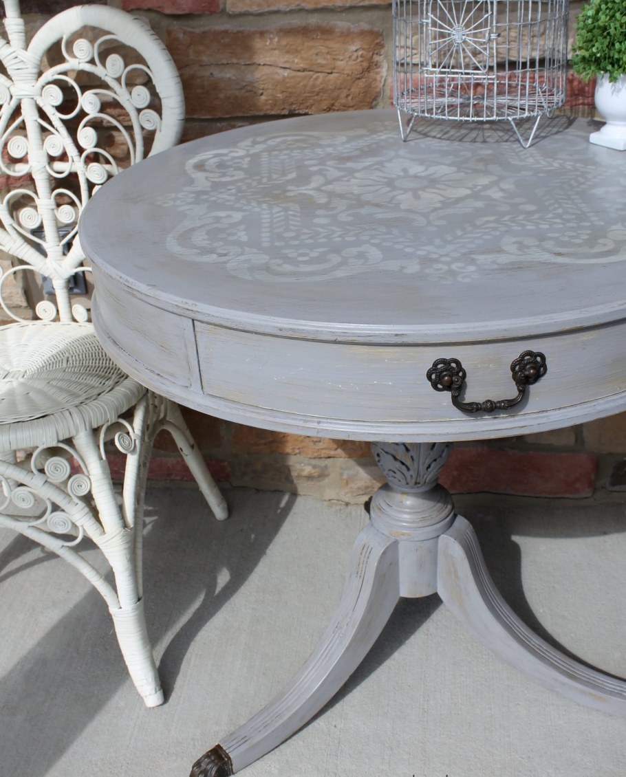 Перекраска круглого стола