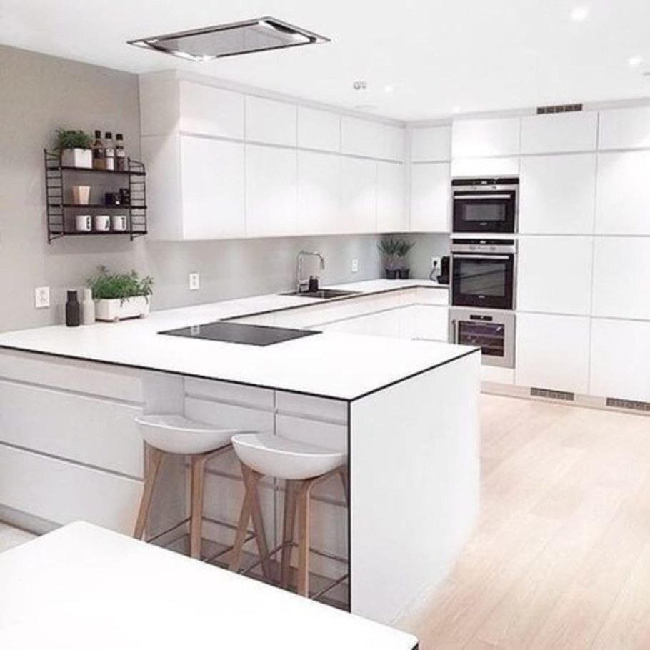 Кухни с островом в современном стиле