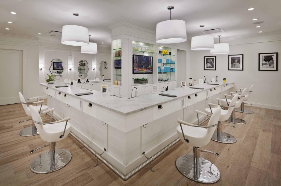 Интерьер маникюрного салона