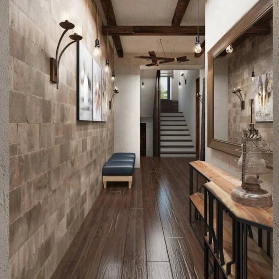 Интерьер коридора в частном доме