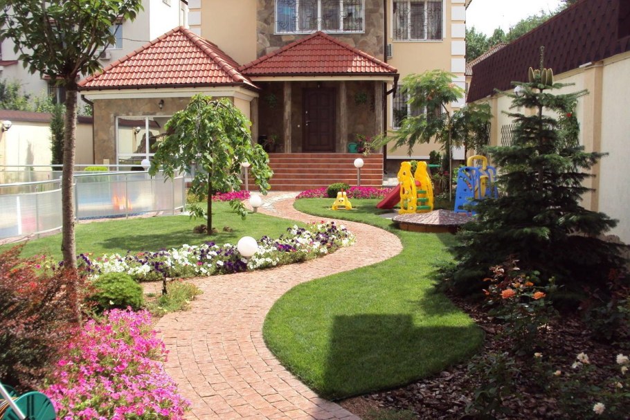 Ландшафт придомовой территории