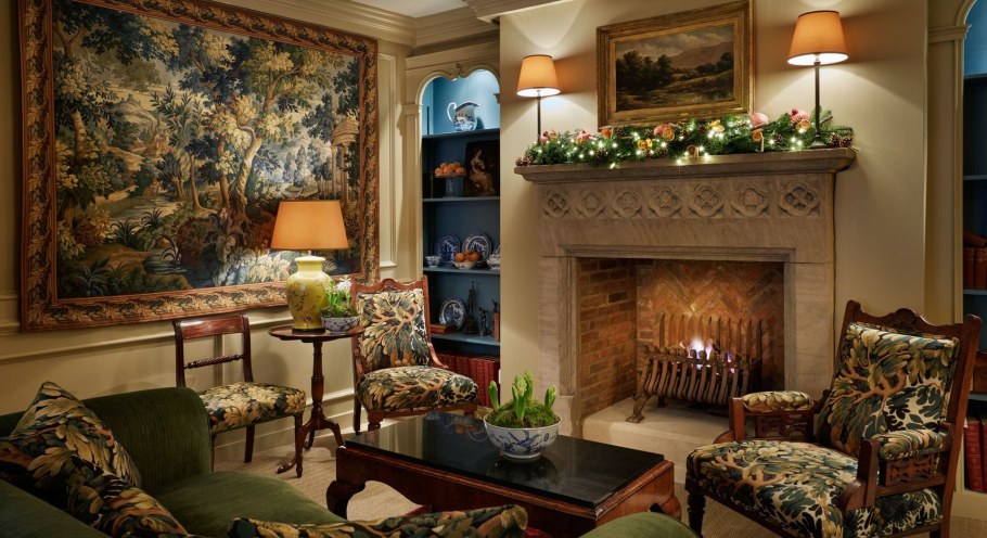 Гобелен в интерьере квартиры