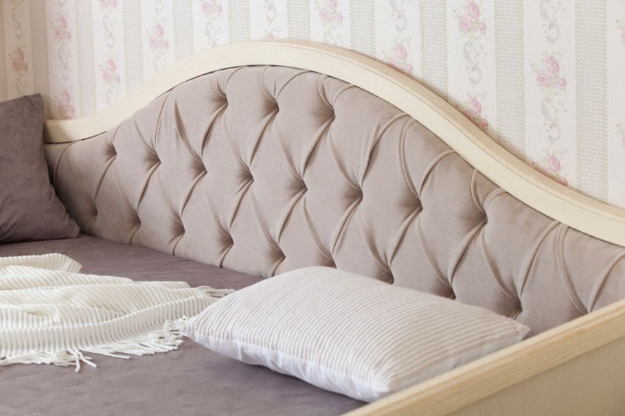 Спинка кровати