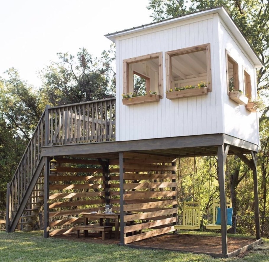 Двухэтажная беседка