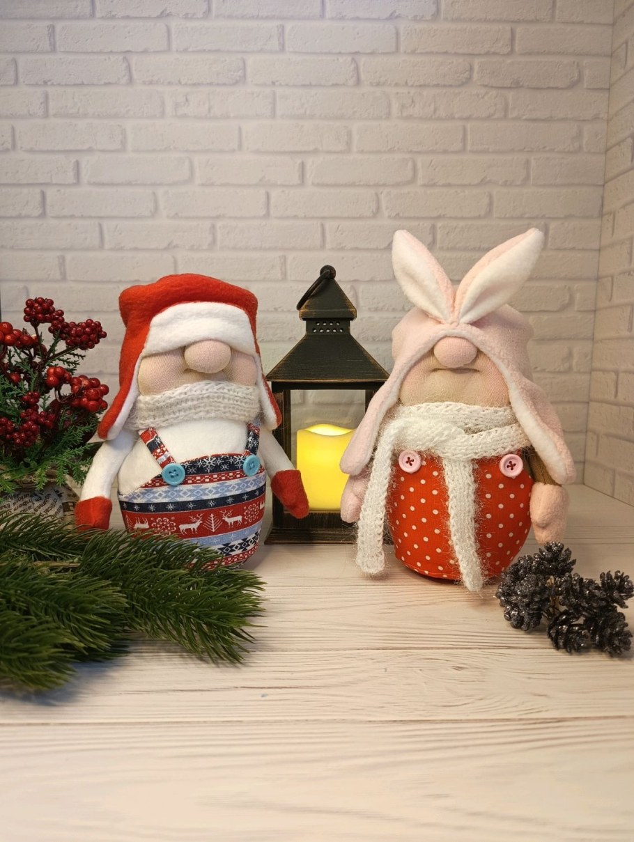 Новогодний Снеговик 2022 года своими руками из ткани