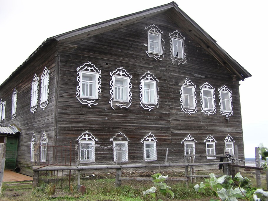 Изба-шестистенок (Архангельская область)