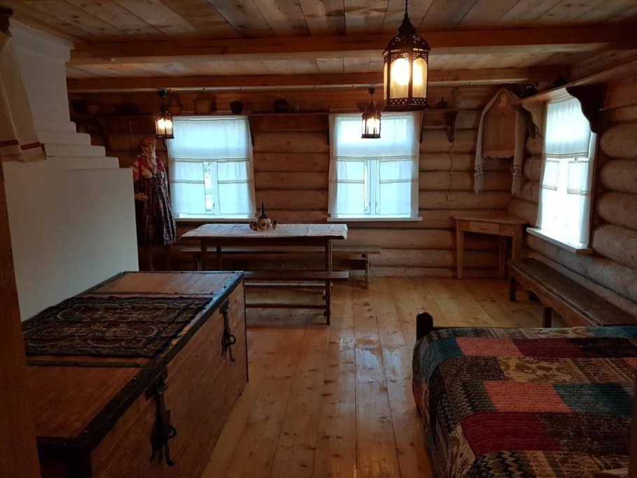 Пятистенок изба внутри