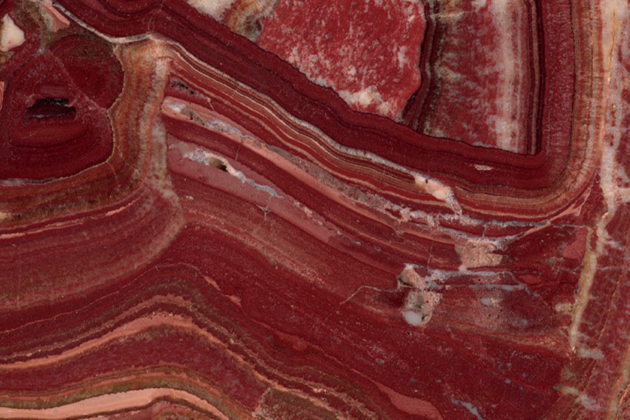 Красный Оникс камень