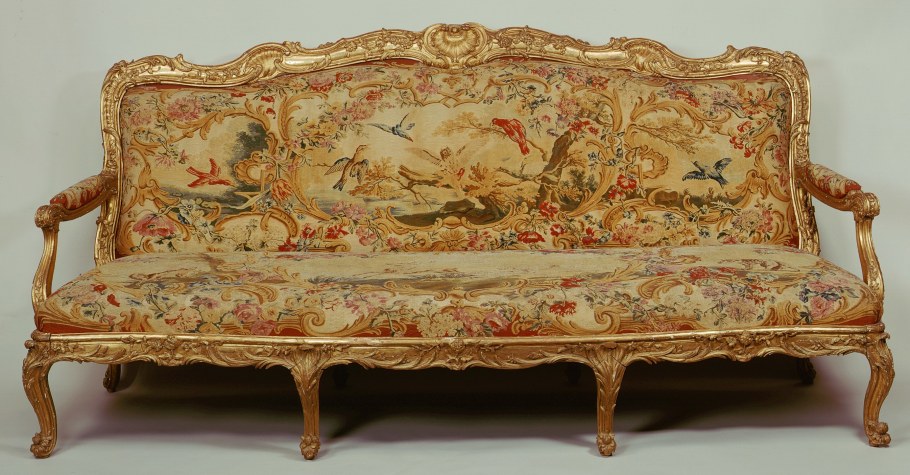 Антикварная мебель Франции стиля рококо