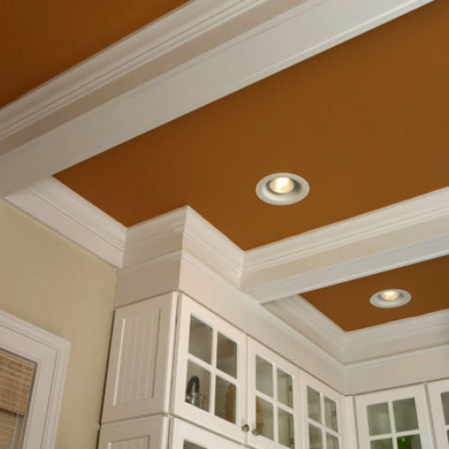 Декор несущей балки на потолке