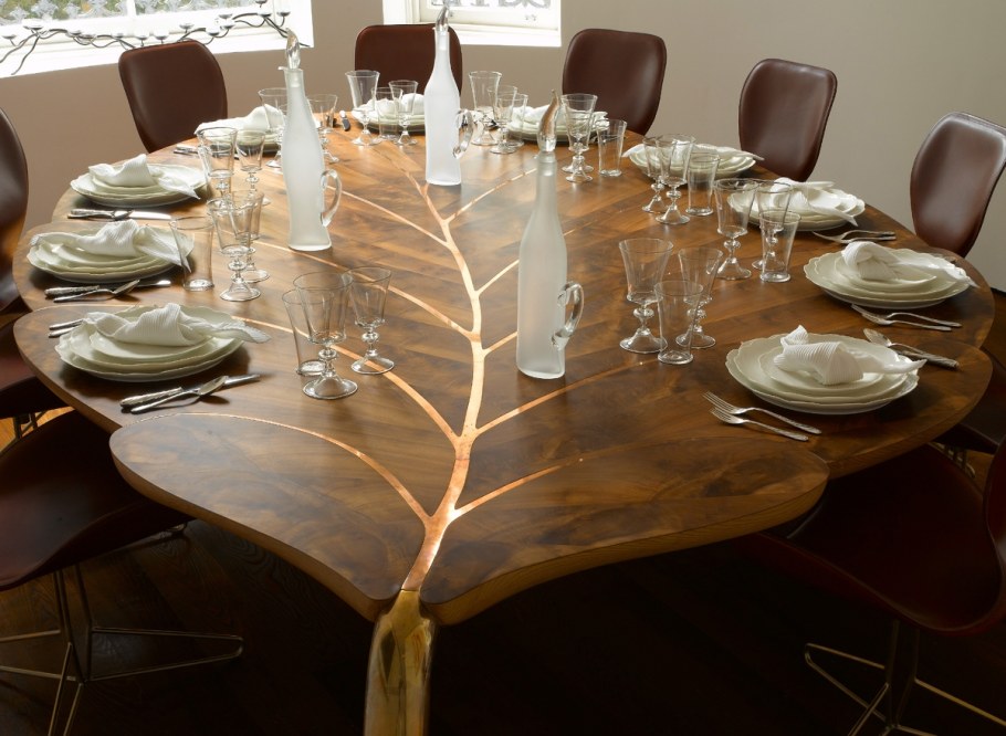 Необычные деревянные столы