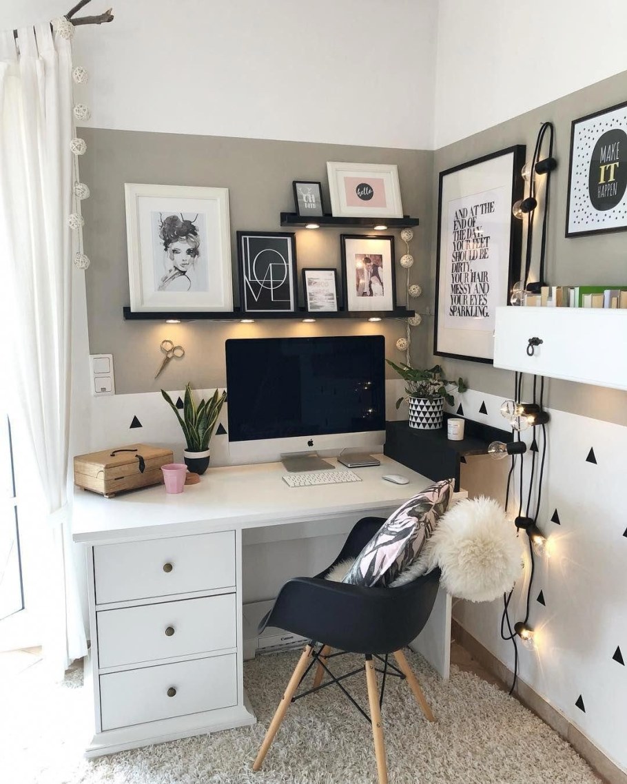 Письменный стол в комнату подростка