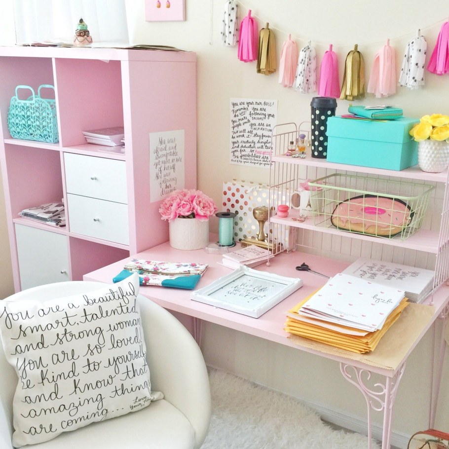 Декор для письменного стола для девочек