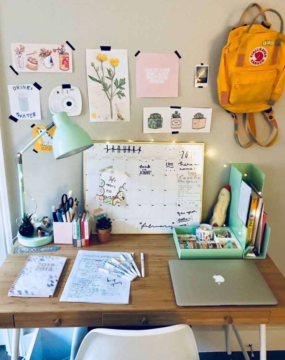 Идеи для украшения рабочего стола