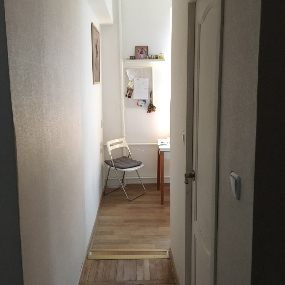 Кухня без двери в коридор