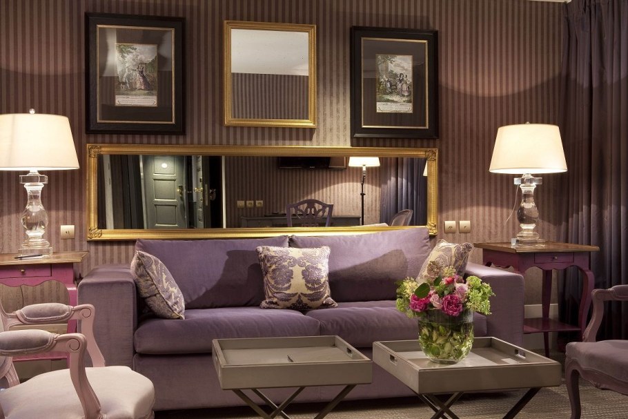 Сочетание коричневого и фиолетового в интерьере