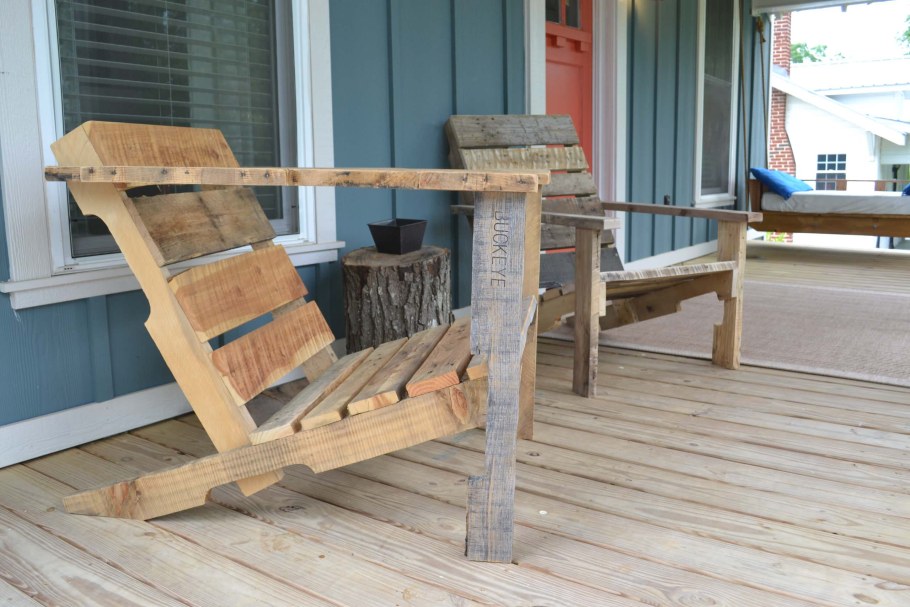 Садовая мебель из подручных материалов