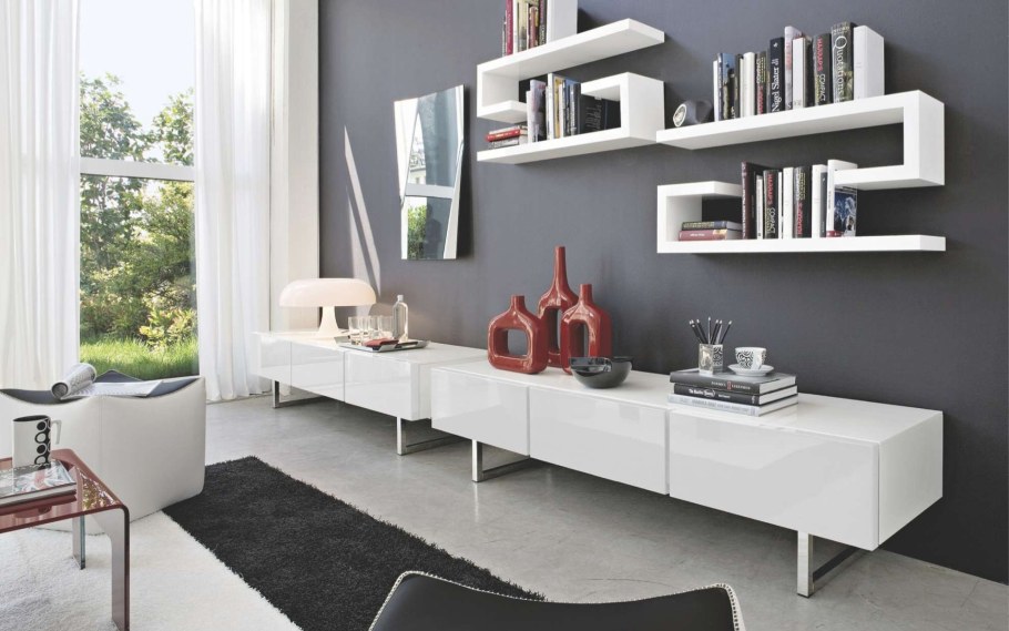 Полки в гостиную в современном