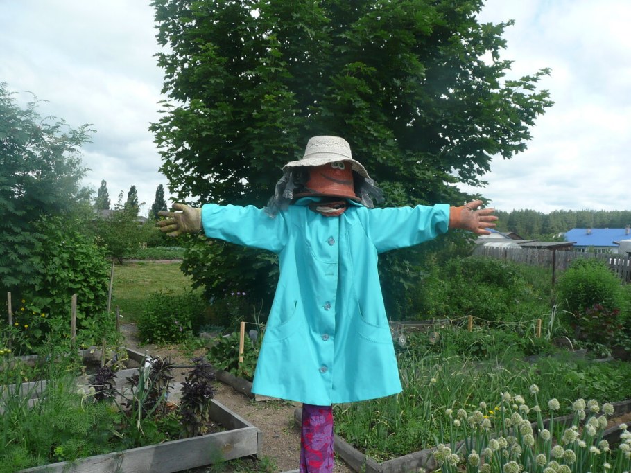 Пугало на дачу