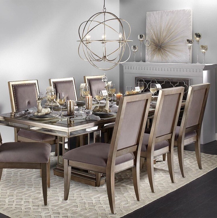 Столовая группа в неоклассическом стиле