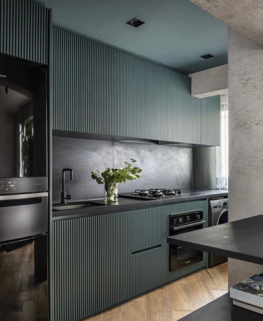 Рифленые фасады в интерьере