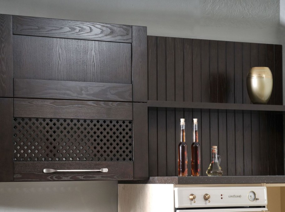 Шпонированные кухонные фасады