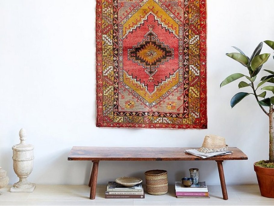 Ковер на стене в современном интерьере