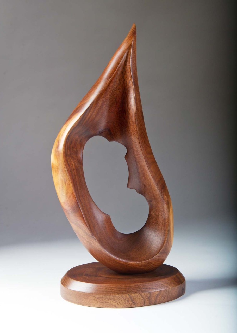 Абстрактные фигуры из дерева