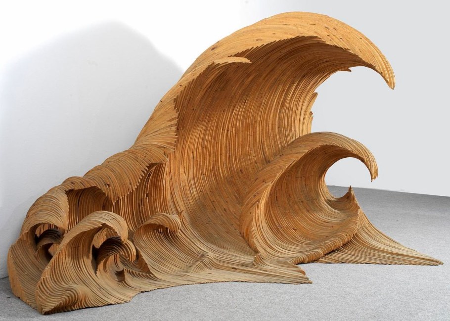 Скульптура из дерева