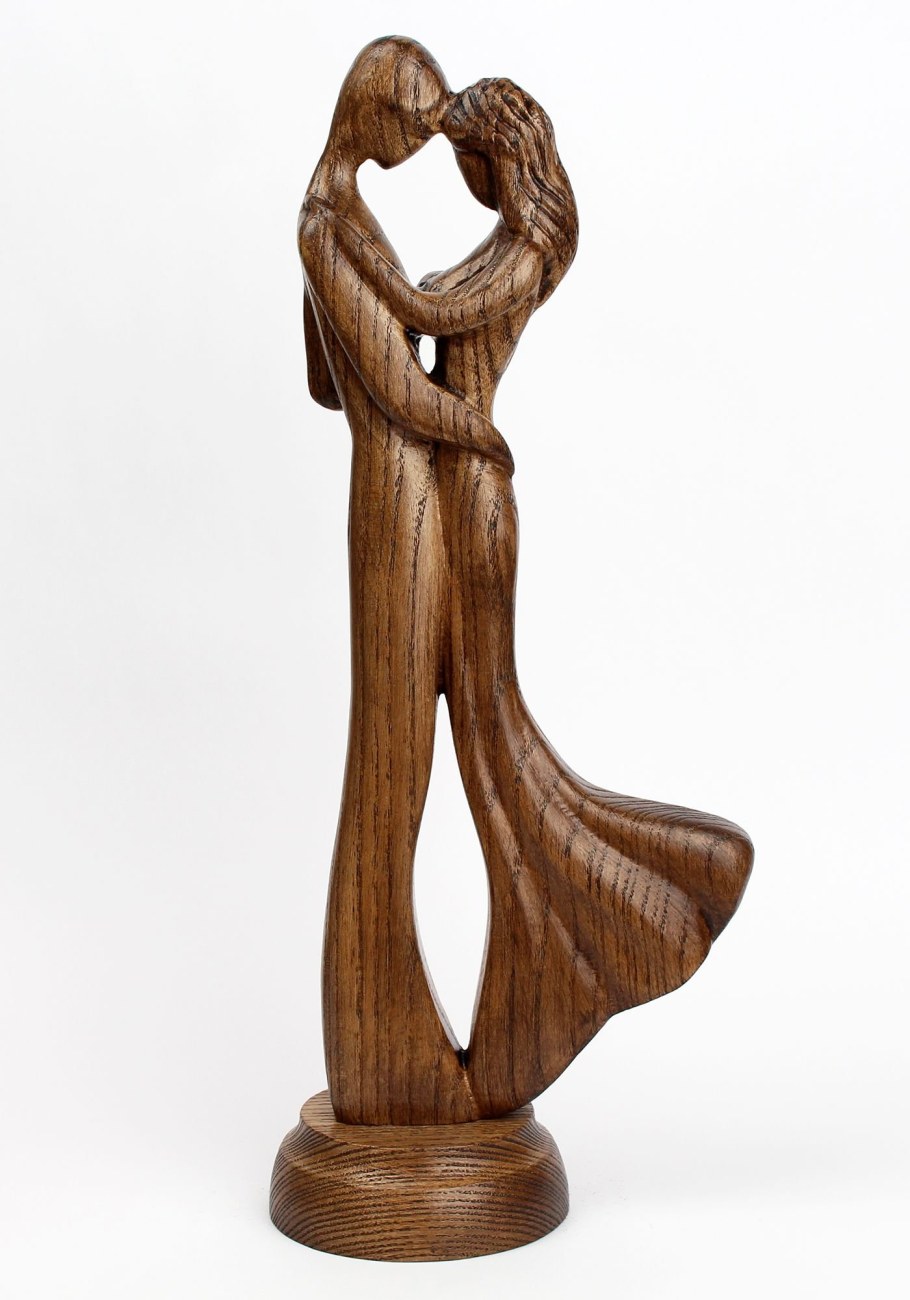 Деревянные статуэтки