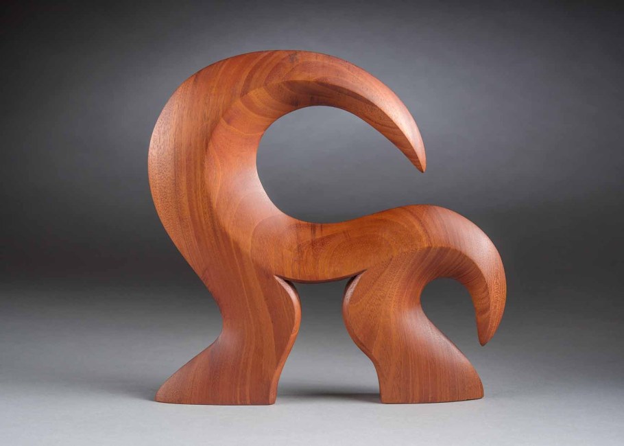 Абстрактные фигуры из дерева для интерьера
