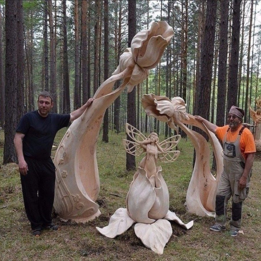 Деревянные фигуры из бревна